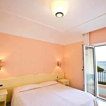 Hotel Terme Alexander ايسكيا المظهر الخارجي الصورة