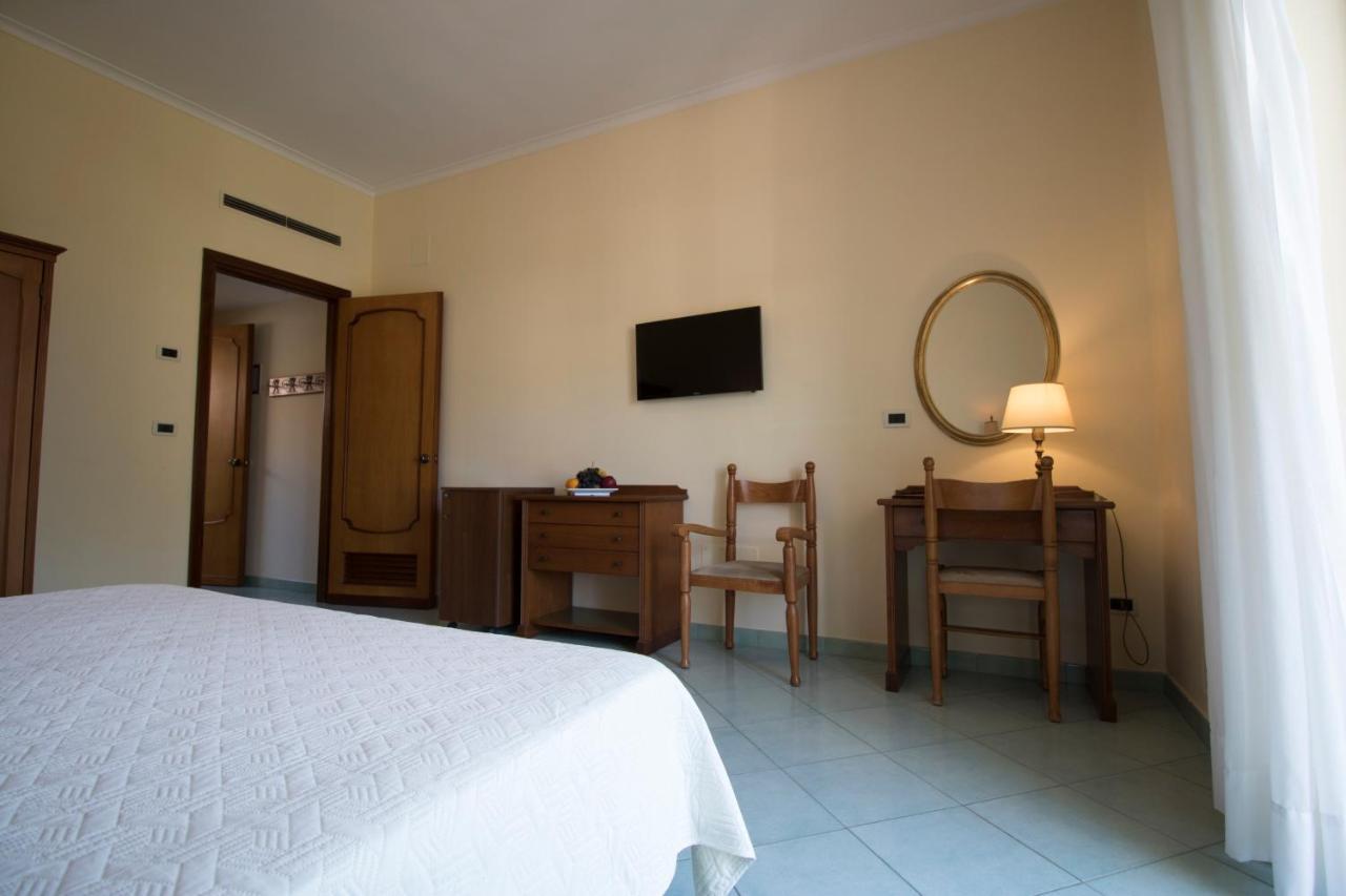 Hotel Terme Alexander ايسكيا المظهر الخارجي الصورة
